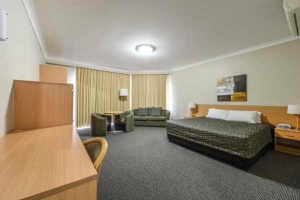 Golden Guitar Motor Inn Тамуорт Экстерьер фото