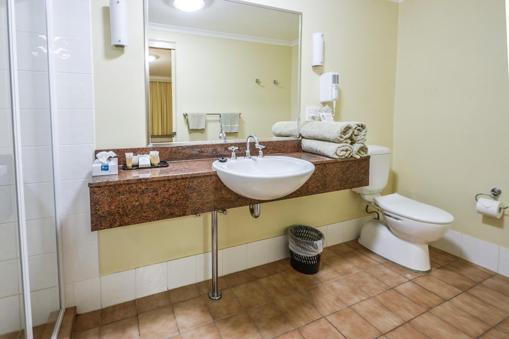 Golden Guitar Motor Inn Тамуорт Экстерьер фото